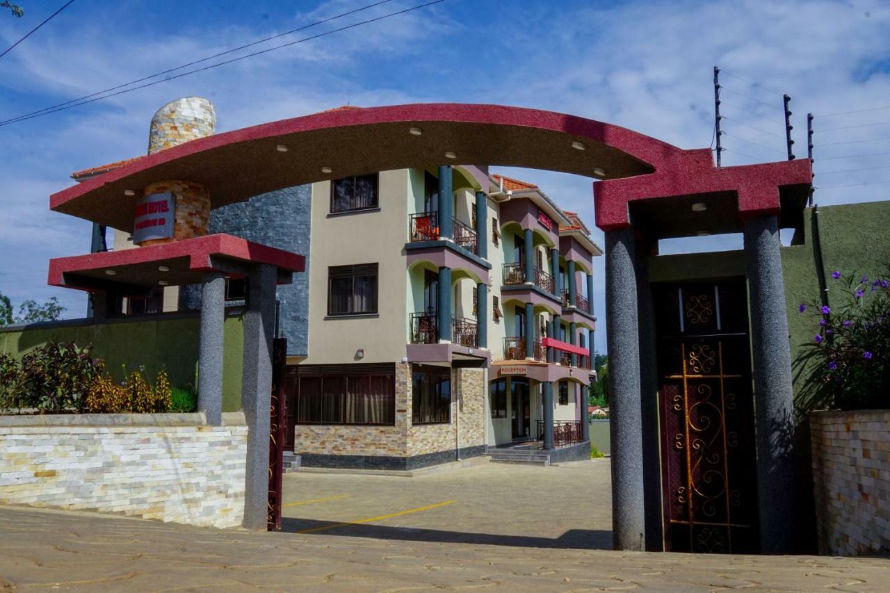 Rubax Motel Mbarara Esterno foto