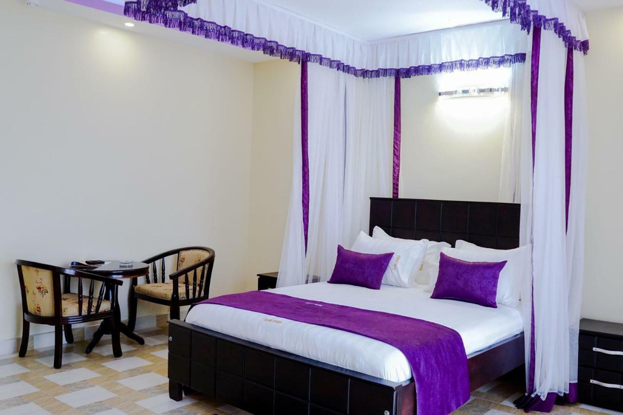 Rubax Motel Mbarara Esterno foto